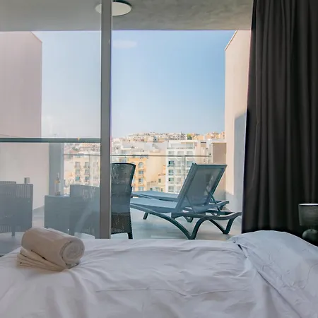 Spinola Duplex Penthouse Deluxe דירה