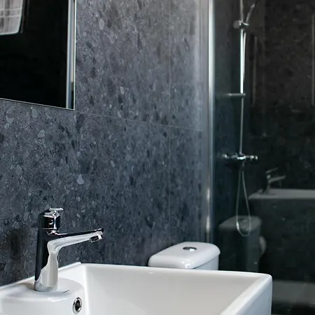 Spinola Duplex Penthouse Deluxe דירה *