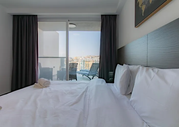 Spinola Duplex Penthouse Deluxe Saint Julian's