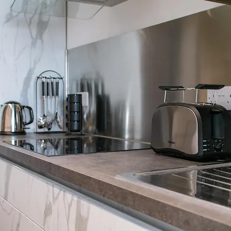 Spinola Duplex Penthouse Deluxe *