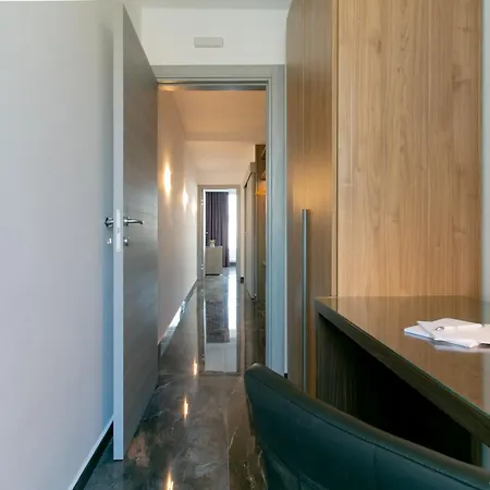 Spinola Duplex Penthouse Deluxe * St. Julian's