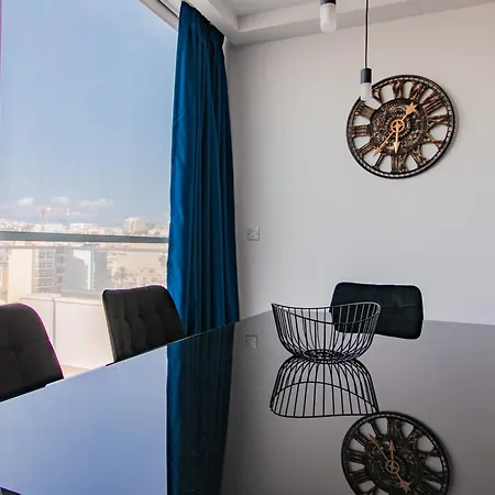 Spinola Duplex Penthouse Deluxe Apartment Saint Julian's