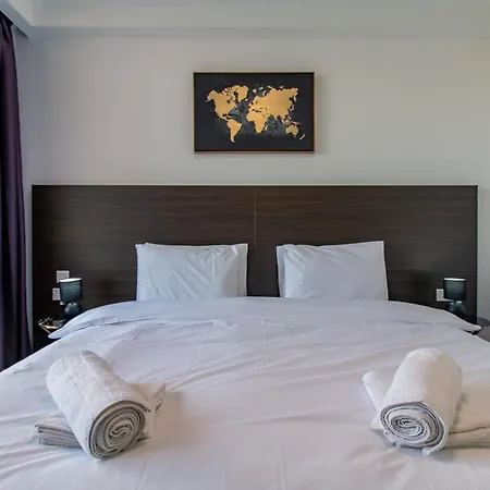 Spinola Duplex Penthouse Deluxe Apartment *