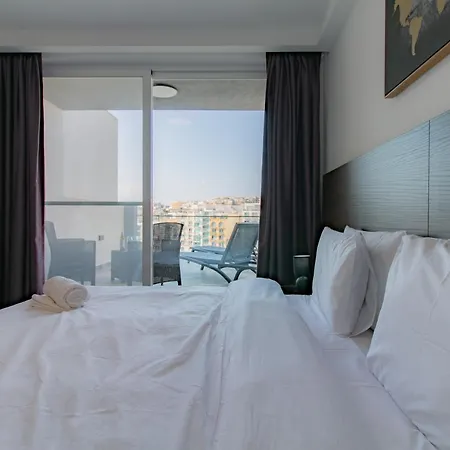 Spinola Duplex Penthouse Deluxe سانت جوليان